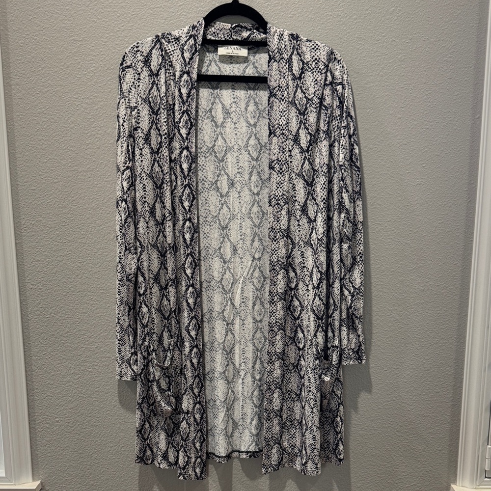 🐍 NWOT Zenana Snakeskin Print Open Front Tunic/Cardigan – Size L 🐍